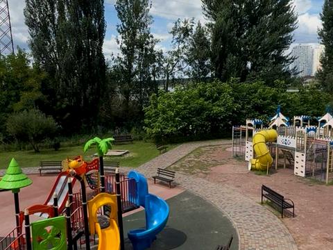 квартира за адресою Миколи Ушакова вул., 1-Б