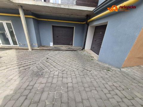 паркомісце за адресою Андрія Мельника вул., 10 к2