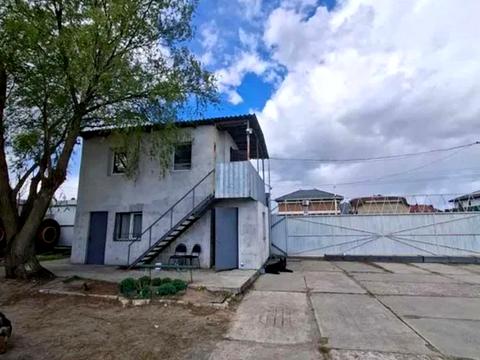 комерційна за адресою Київська вул., 1