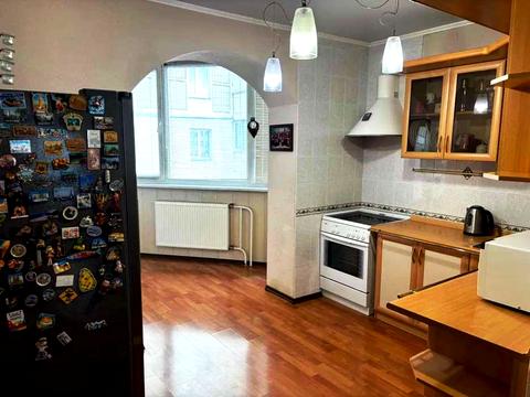 квартира по адресу Драгоманова ул., 23
