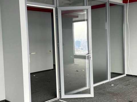 комерційна за адресою Київ, Спортивна пл., 1