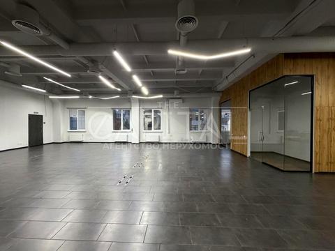 комерційна за адресою Князів Острозьких вул. (Московська), 23