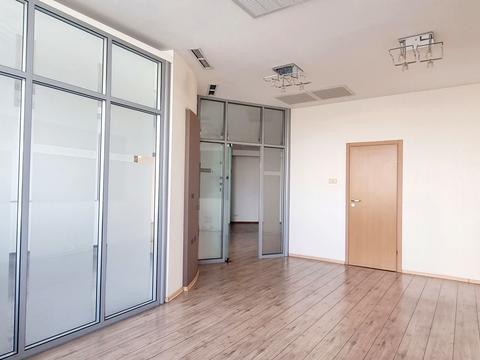 коммерческая по адресу Королеви Єлизавети ІІ ул. (Глинки), 2