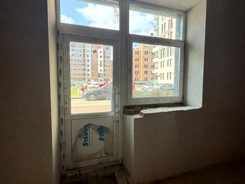 коммерческая по адресу Амосова ул., 4