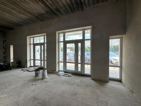 коммерческая по адресу Амосова ул., 4