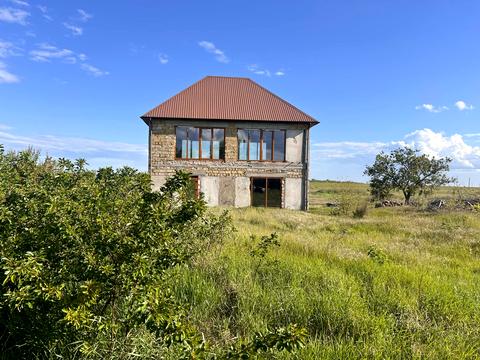коммерческая по адресу с. Зориново, Центральна, 15