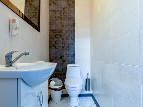 комерційна за адресою Петра Калнишевського вул. (Михайла Майорова), 7