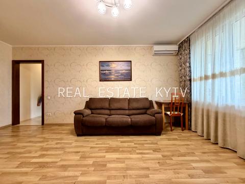 квартира за адресою Голосіївський просп. (40-річчя Жовтня), 62