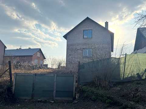 дом по адресу Золочівська