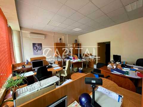 комерційна за адресою Київ, Карела Чапека вул. (Юліуса Фучика), 15