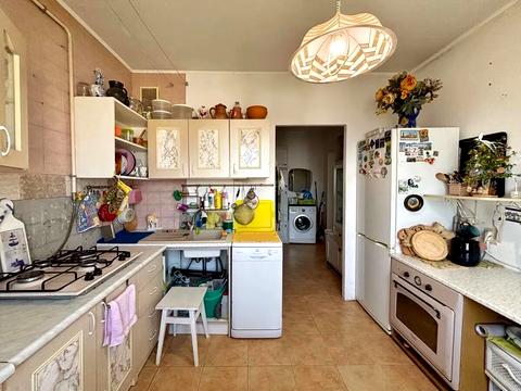 квартира за адресою Гната Хоткевича вул., 75