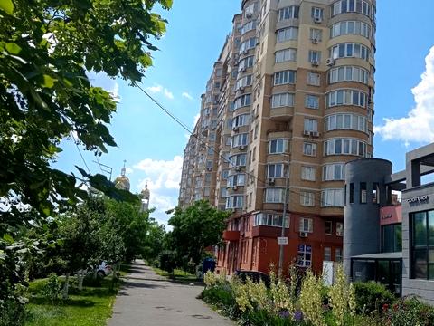 комерційна за адресою Микільсько-Слобідська вул., 4-В
