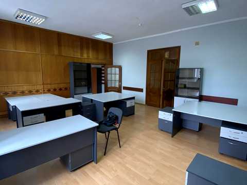 коммерческая по адресу Винниченко ул. (Советская), 11