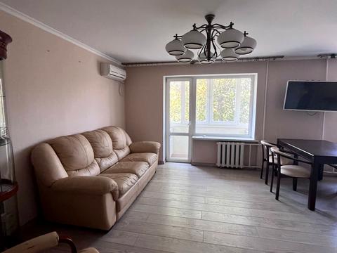 квартира за адресою 200-річчя Кривого Рогу просп., 2
