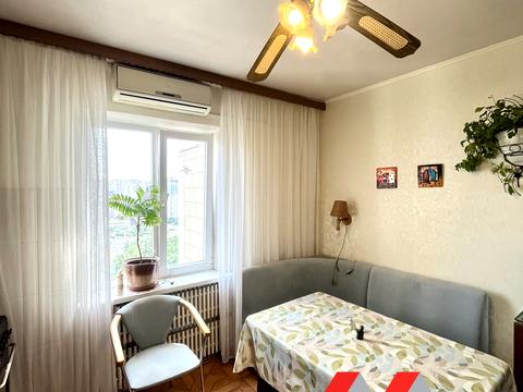 квартира за адресою Срібнокільська вул., 8