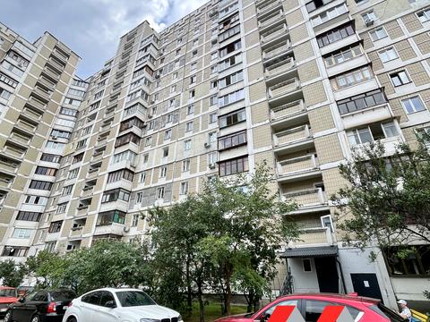 квартира за адресою Срібнокільська вул., 8