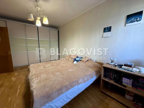 квартира по адресу Драгоманова ул., 8-А