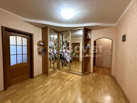 квартира по адресу Драгоманова ул., 8-А