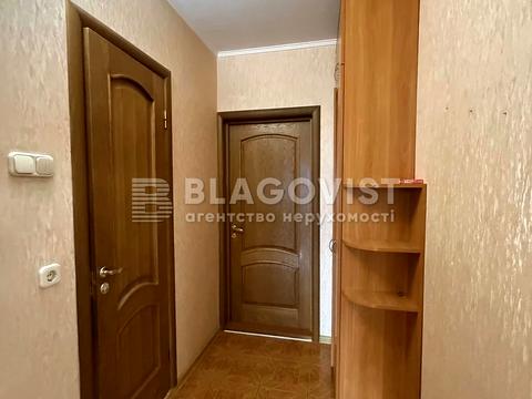 квартира по адресу Драгоманова ул., 8-А
