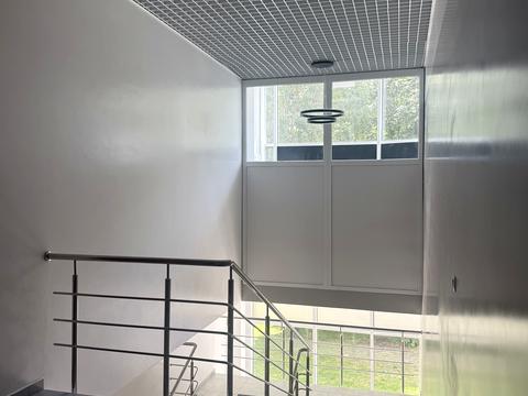 комерційна за адресою Романа Шухевича вул. (Курчатова), 2/2-А