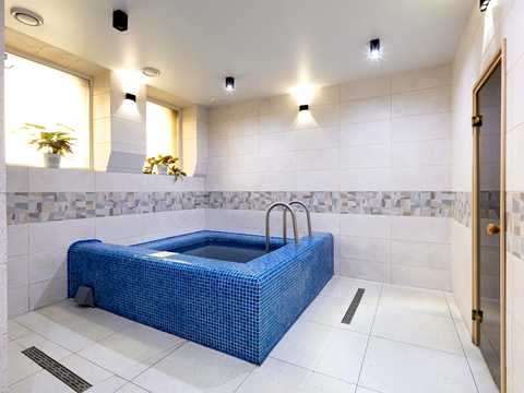 комерційна за адресою Львів, Київська вул., 7