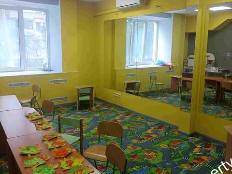 комерційна за адресою Гетьмана Кирила Розумовського вул. (Миколи Краснова), 17