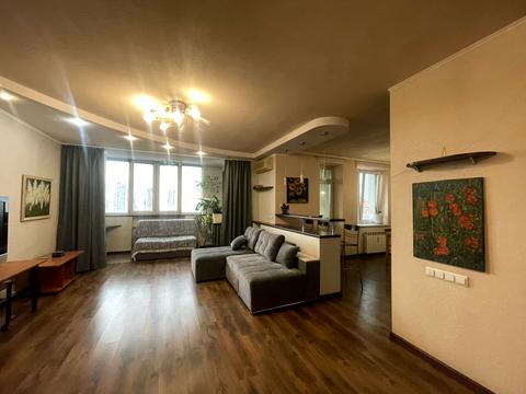 квартира по адресу Миколы Бажана просп., 16
