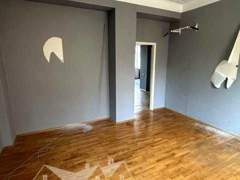 квартира за адресою Монтажників вул., 44