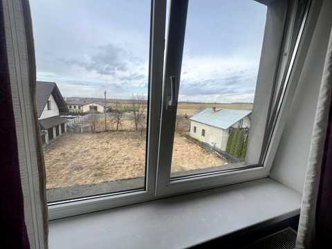 будинок за адресою Районна