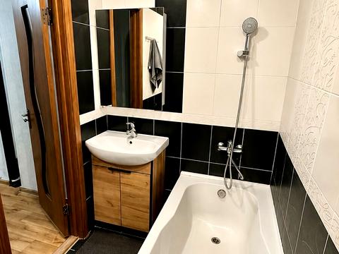 квартира за адресою Миру вул., 9
