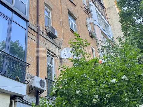 комерційна за адресою Київ, Євгена Чикаленка вул. (Пушкінська), 23б
