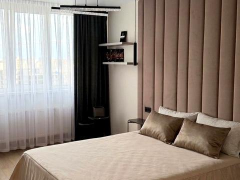 квартира за адресою Михайла Максимовича вул. (Онуфрія Трутенка), 32-В