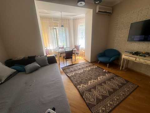 квартира за адресою Каркашадзе пров. (Цегляний), 9