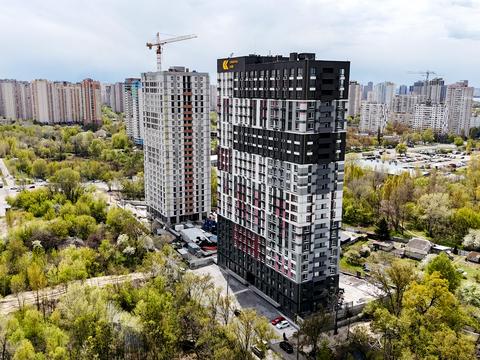 паркомісце за адресою Тепловозна вул., 28