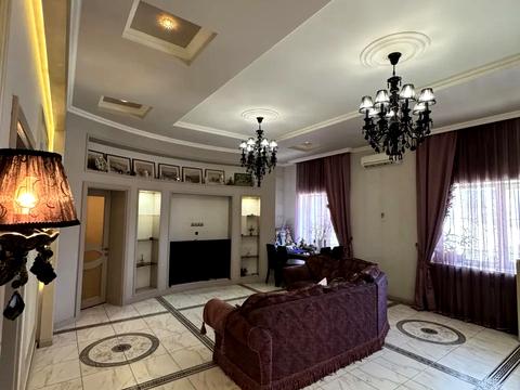 квартира за адресою Зоряний бульв., 1