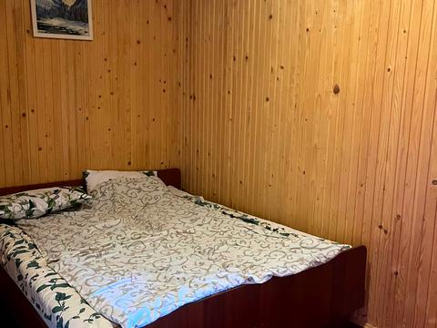 дом по адресу Міру