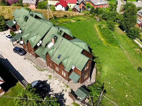 дом по адресу Міру