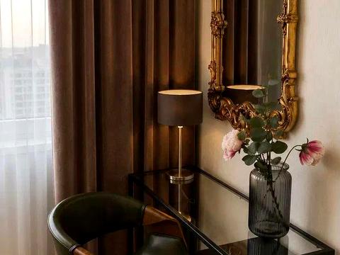 квартира за адресою Михайла Максимовича вул. (Онуфрія Трутенка), 32-В