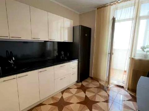 квартира по адресу Сім'ї Кульженків ул. (Петра Дегтяренка), 33
