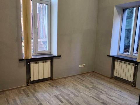 коммерческая по адресу Редутная ул., 17