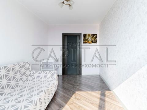 квартира за адресою Богатирська вул., 6-А