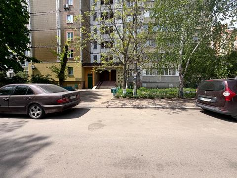 паркомісце за адресою Академіка Палладіна просп., 20