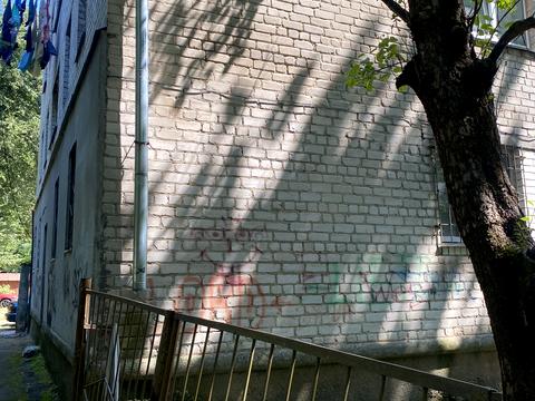 квартира за адресою Космонавтів вул., 2а