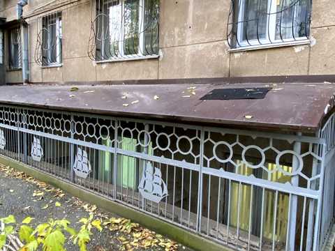 комерційна за адресою Велика Морська вул., 11