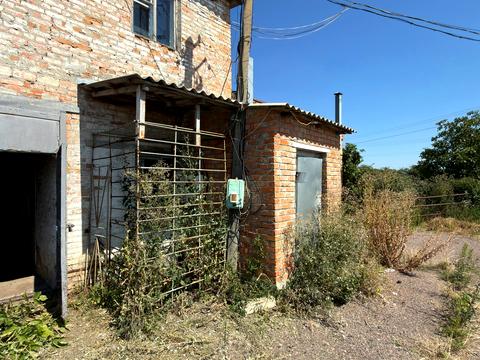 комерційна за адресою Чумаківська вул., 1