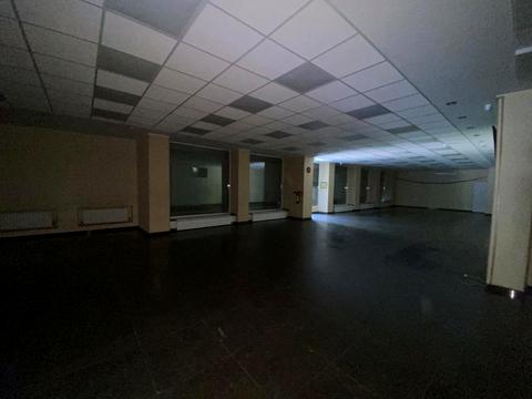 комерційна за адресою Богдана Хмельницького просп. (Героїв Сталінграда), 133-Б