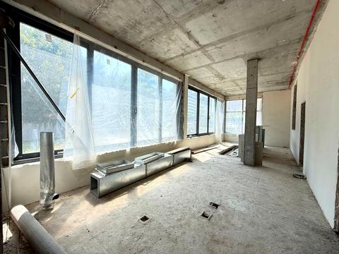 комерційна за адресою Голосіївська вул., 7