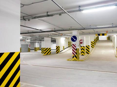 паркомісце за адресою Лесі Українки бульв., 7-В