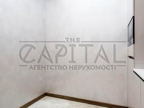 коммерческая по адресу Джона Маккейна ул. (Івана Кудрі), 1