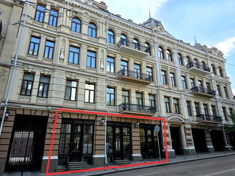 комерційна за адресою Михайлівська вул., 13